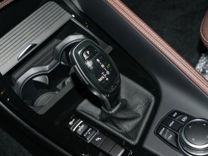 2022款sDrive25i M越野套装 换挡杆