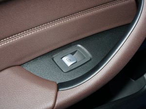 2022sDrive25i MԽҰb ܇ƅ^(q)