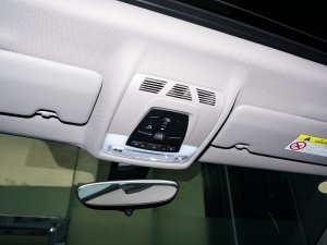 2022sDrive25i MԽҰb п؅^