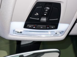 2022sDrive25i MԽҰb п؅^