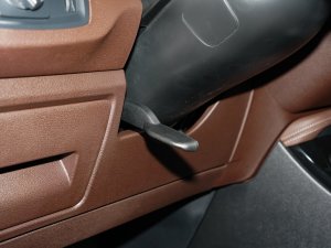 2022sDrive25i MԽҰb п؅^