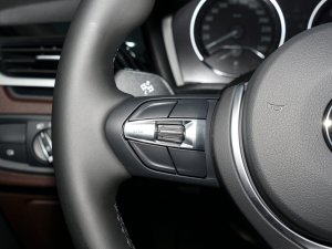 2022sDrive25i MԽҰb п؅^