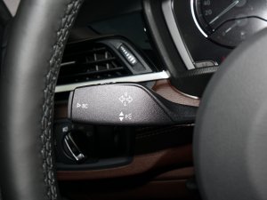 2022sDrive25i MԽҰb п؅^