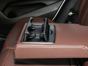 2022sDrive25i hâ ֹ