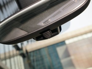 2022sDrive25i hâ п؅^(q)