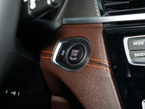 2022sDrive25i hâ п؅^(q)