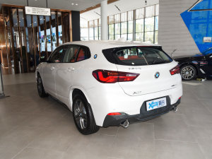 2022款sDrive25i M运动套装 左后45度
