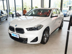 2022款sDrive25i M运动套装 左前45度
