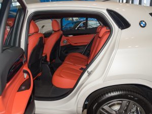 2022款sDrive25i M运动套装 后排空间