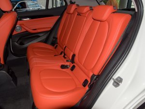 2022款sDrive25i M运动套装 后排座椅