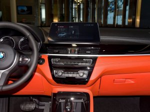 2022sDrive25i M\b п_