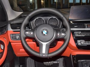 2022款sDrive25i M运动套装 方向盘