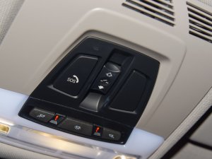 2022sDrive25i M\b п؅^