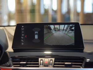 2022sDrive25i M\b п؅^