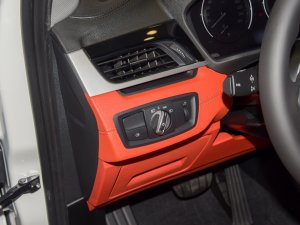 2022sDrive25i M\b п؅^