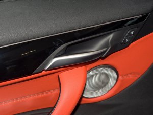 2022sDrive25i M\b п؅^