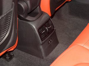 2022sDrive25i M\b п؅^