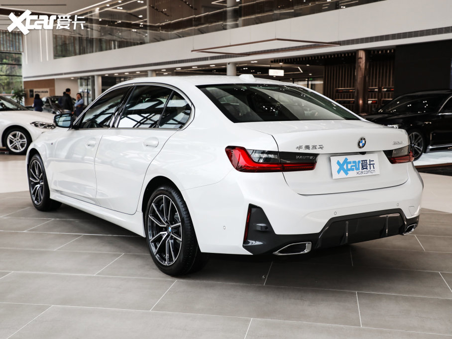 2023R3ϵ 325Li M\b