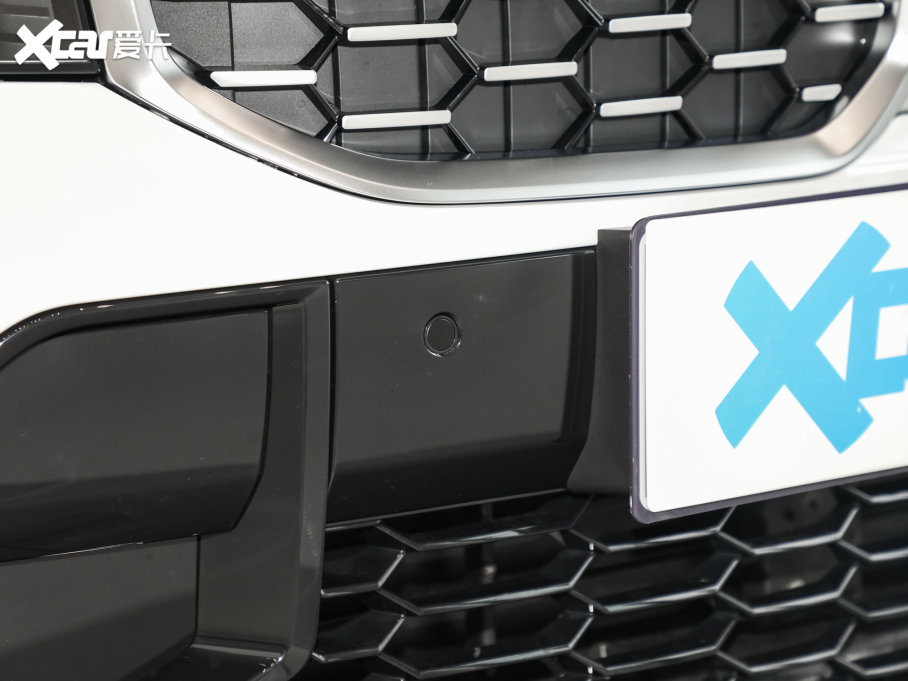 2023R3ϵ 325Li M\b