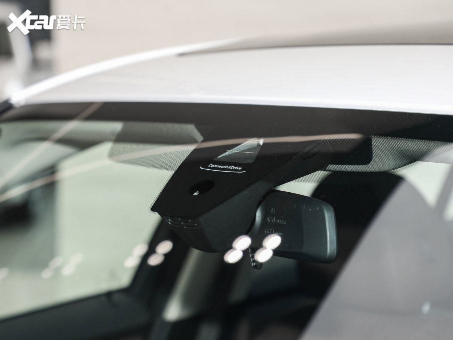 2023R3ϵ 325Li M\b