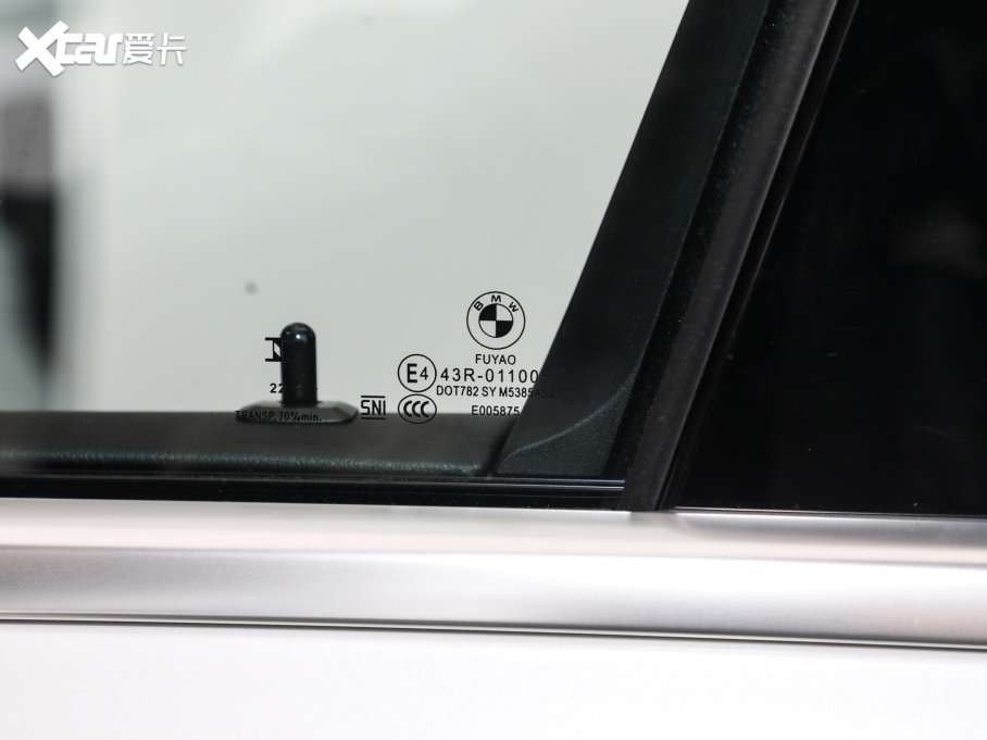 2023��R3ϵ 325Li M�\�����b