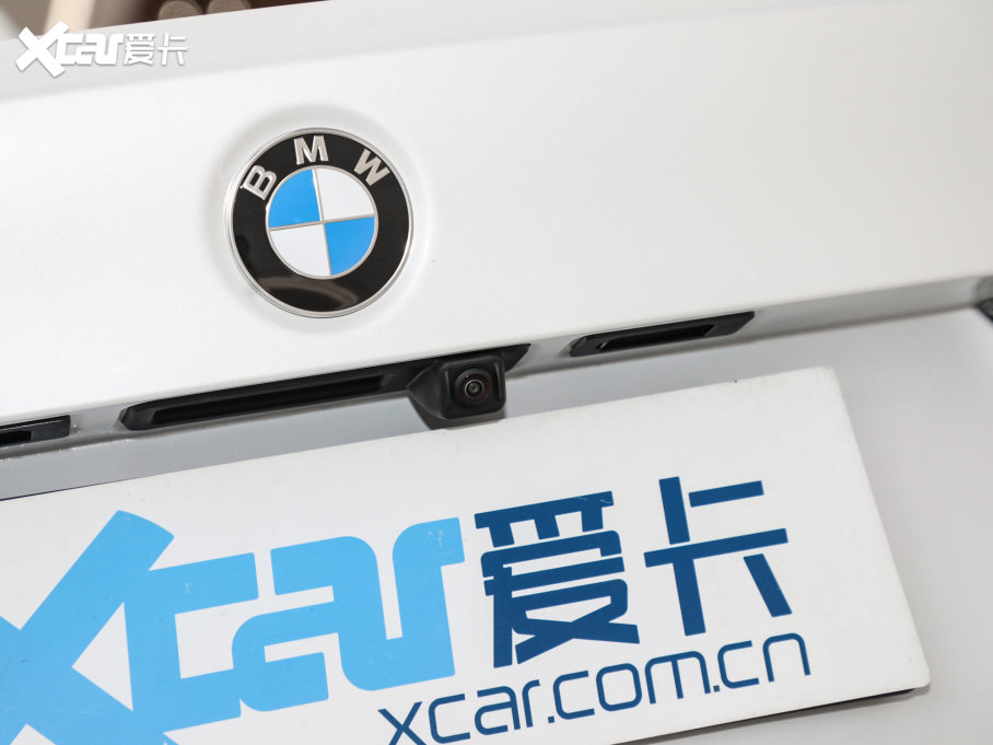 2023��R3ϵ 325Li M�\�����b