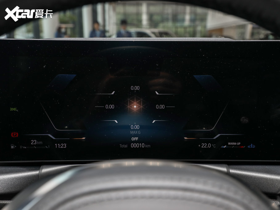 2023��R3ϵ 325Li M�\�����b