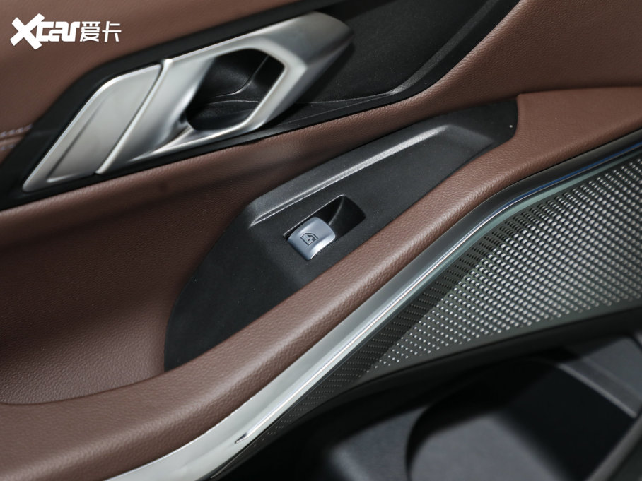 2023��R3ϵ 325Li M�\�����b