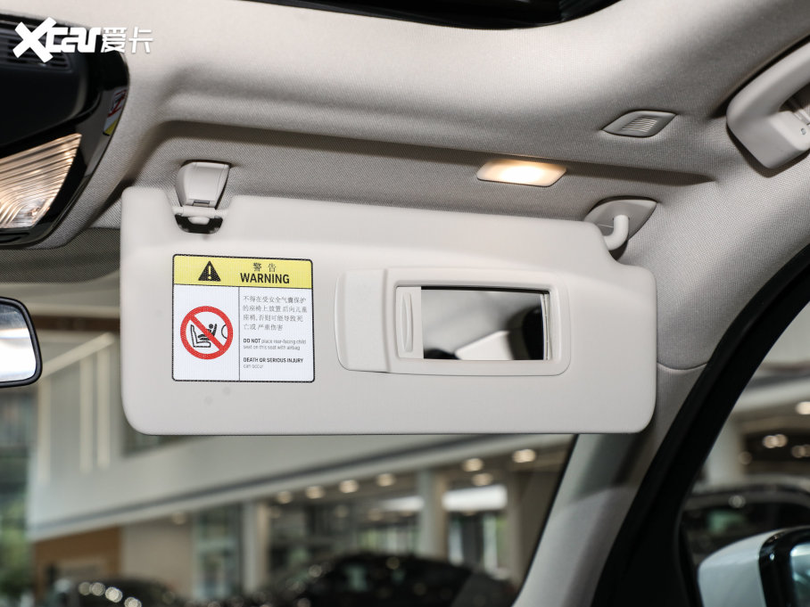 2023��R3ϵ 325Li M�\�����b