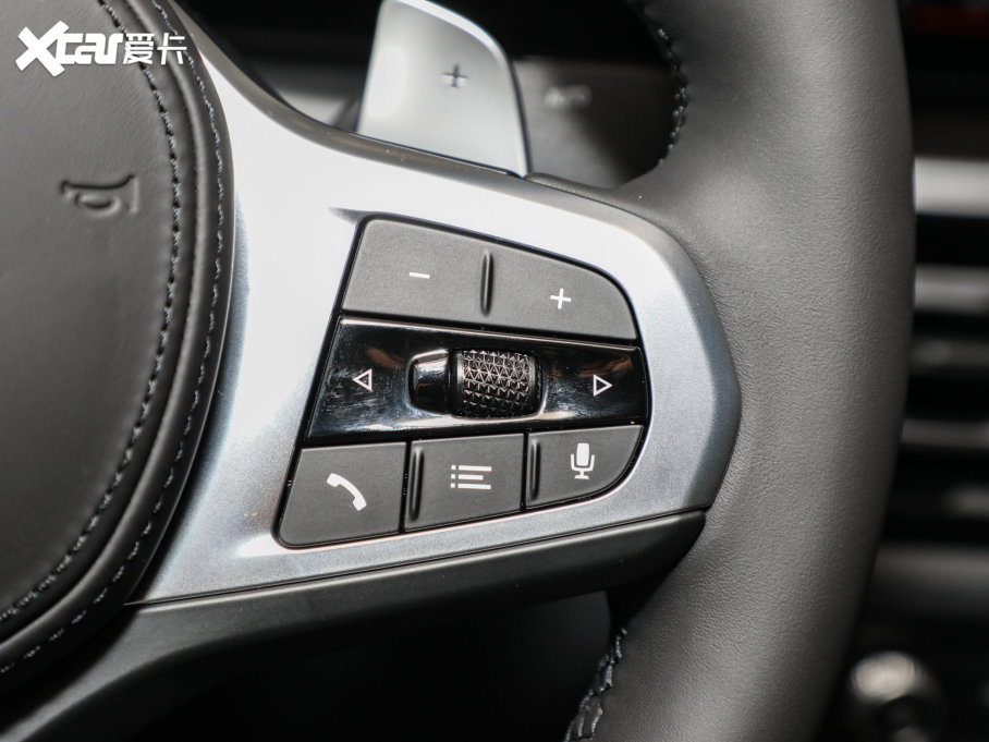 2023R3ϵ 325Li M\(yn)(dng)b