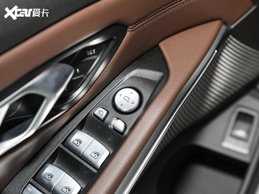 2023R3ϵ 325Li M\(yn)(dng)b