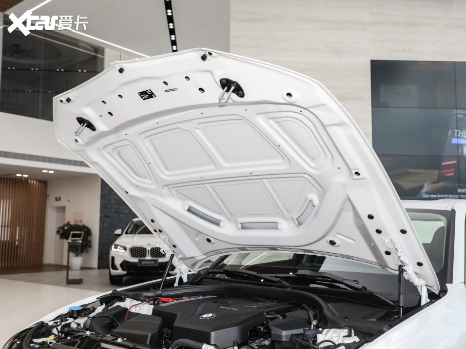 2023R3ϵ 325Li M\b