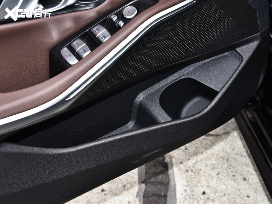 2023��R3ϵ 325i M�\�����b