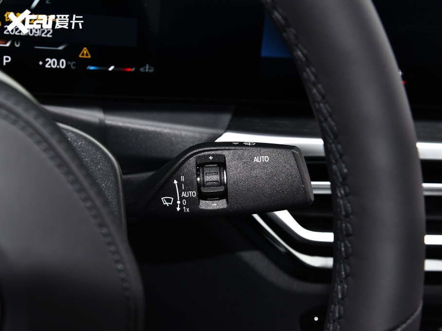 2023��R3ϵ 325i M�\�����b