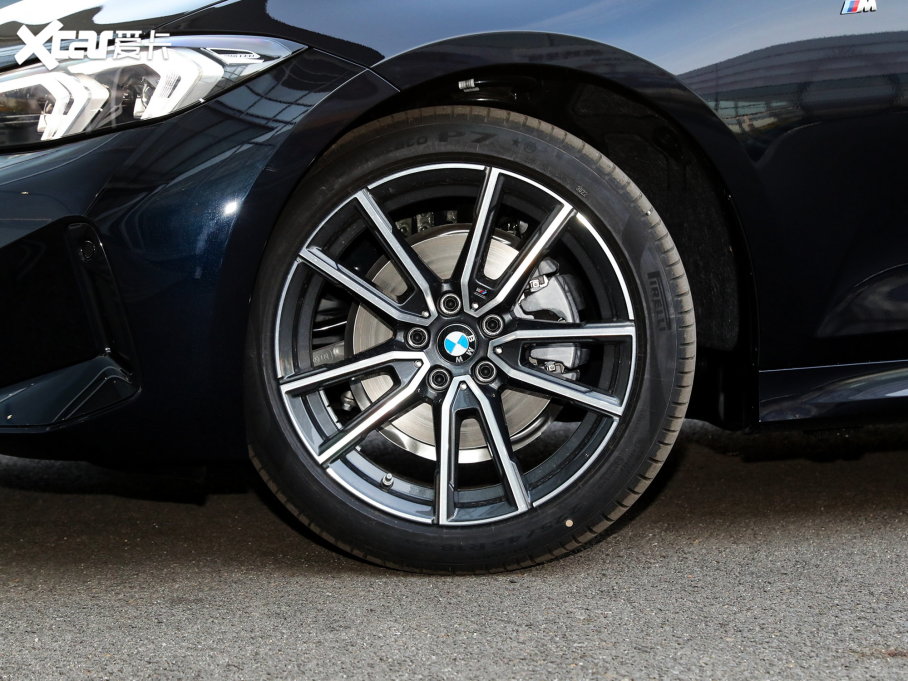 2023��R3ϵ 320i M�\�����b