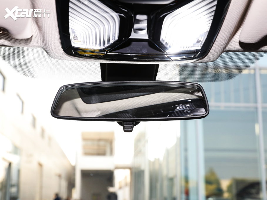 2023R3ϵ 320i M\b