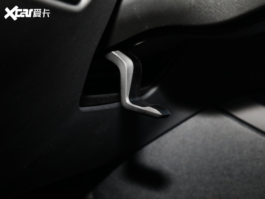 2023R3ϵ 320i M\b