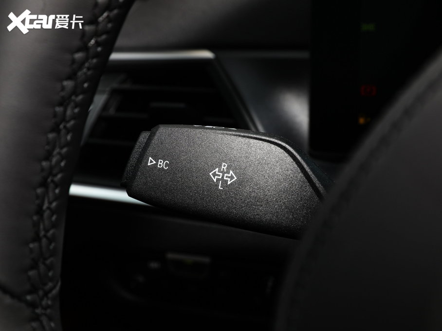 2023R3ϵ 320i M\b