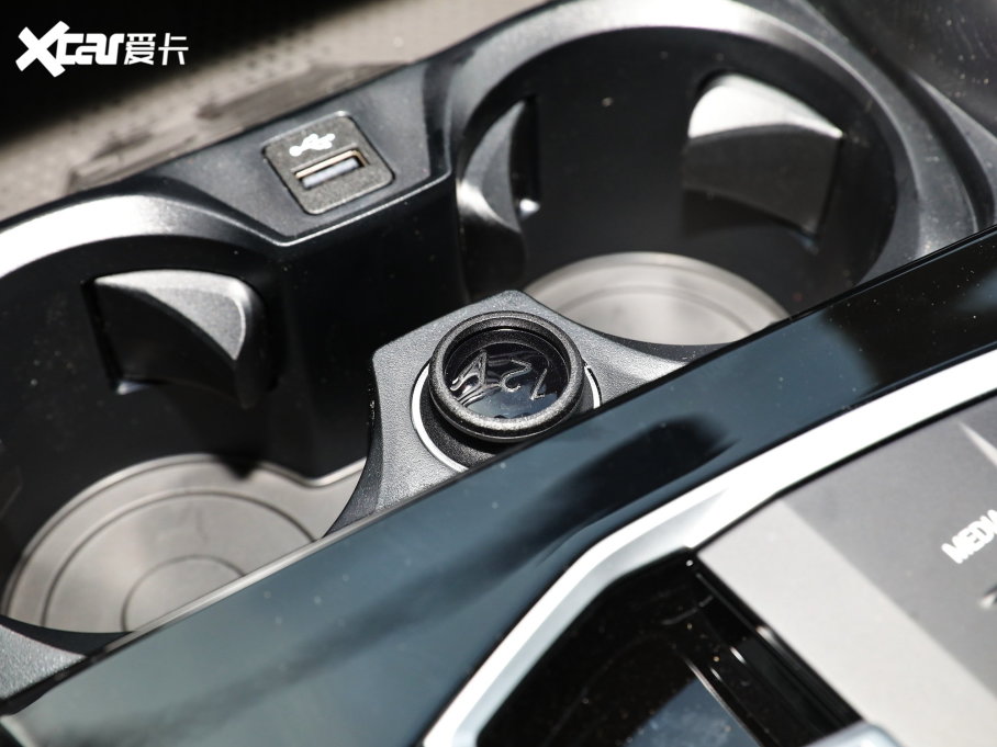 2023R3ϵ 320i M\b