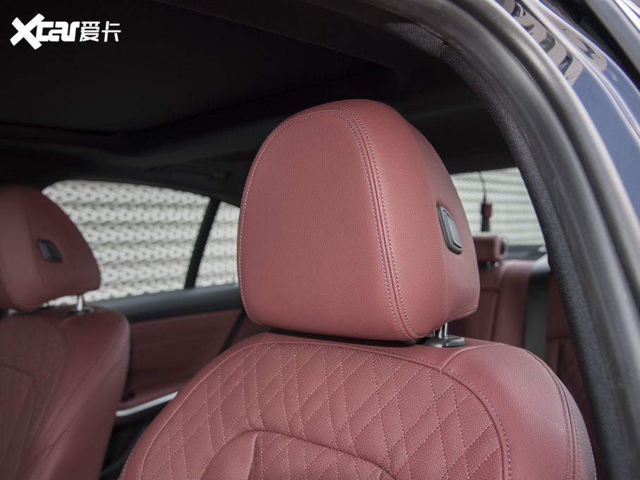 2023��R3ϵ 330i M�\����ҹ���b