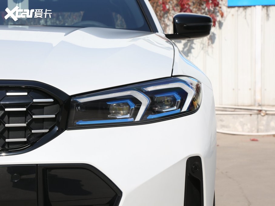 2023R3ϵ 330Li M\ҹb