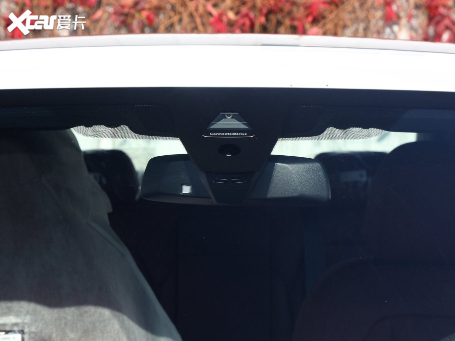 2023R3ϵ 330Li M\ҹb