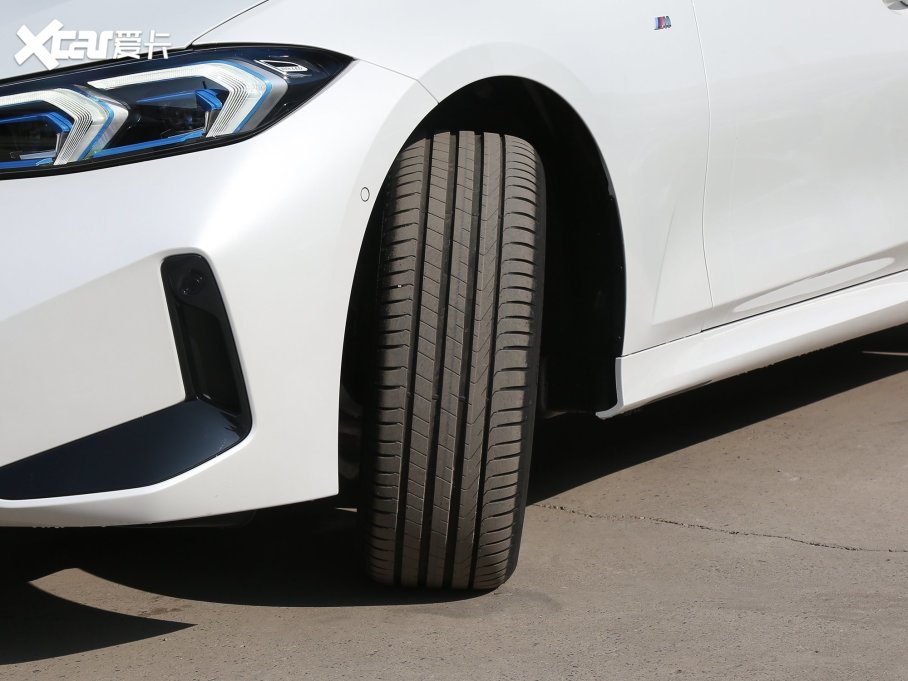 2023R3ϵ 330Li M\ҹb