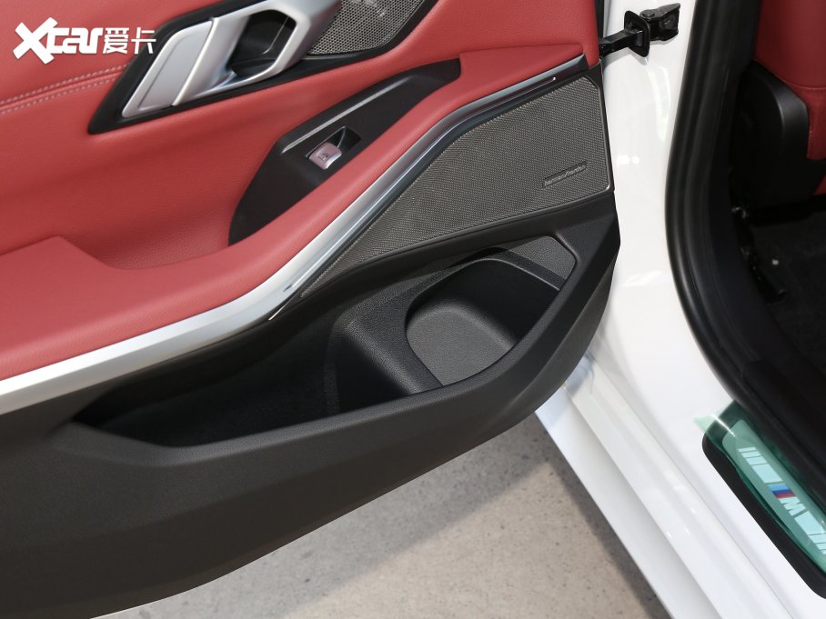 2023R3ϵ 330Li M\ҹb