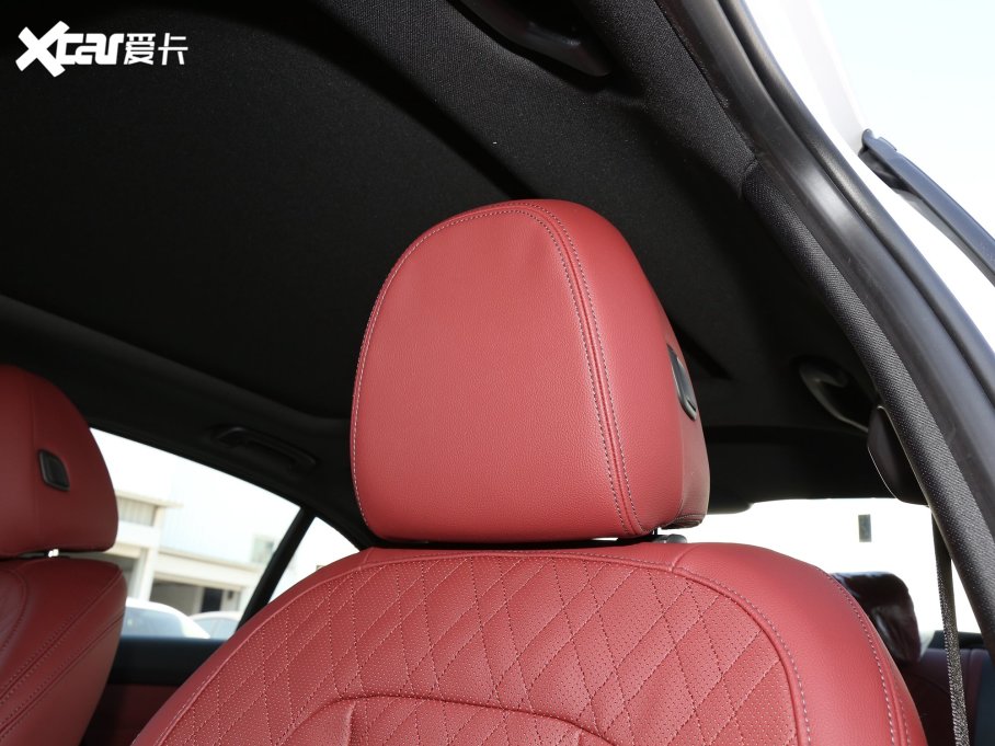 2023R3ϵ 330Li M\ҹb