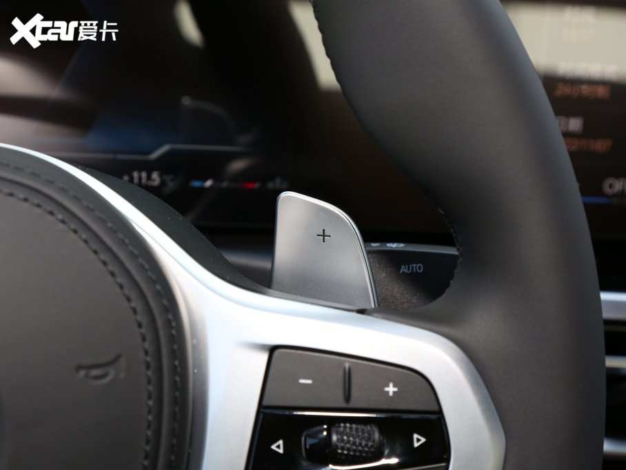 2023R3ϵ 330Li M\ҹb