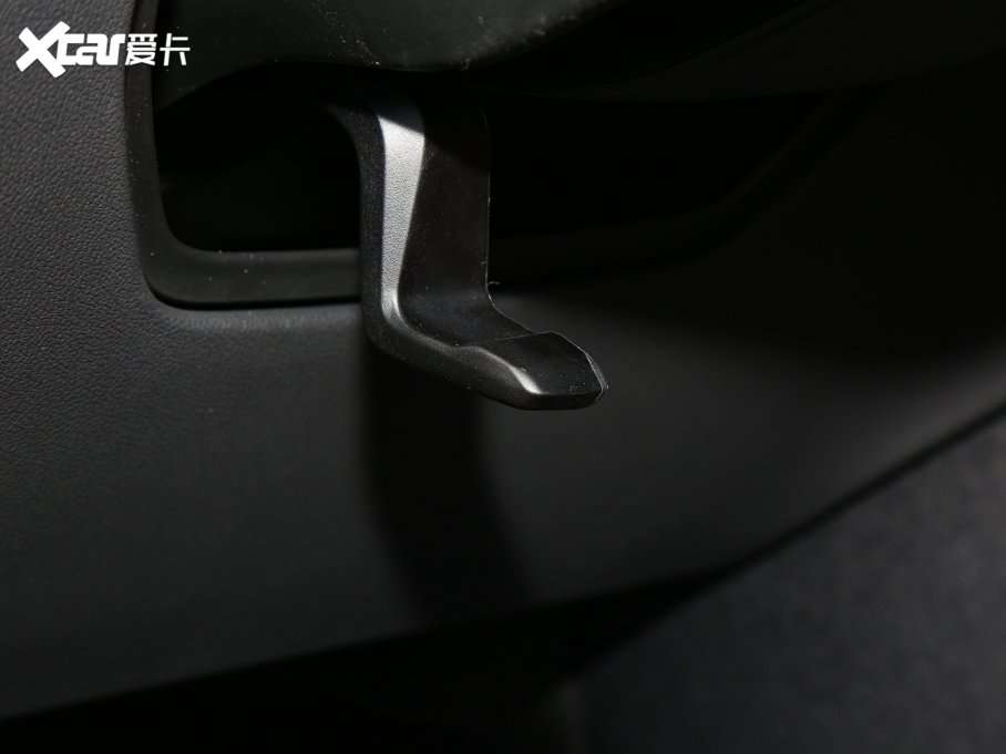 2023R3ϵ 330Li M\ҹb