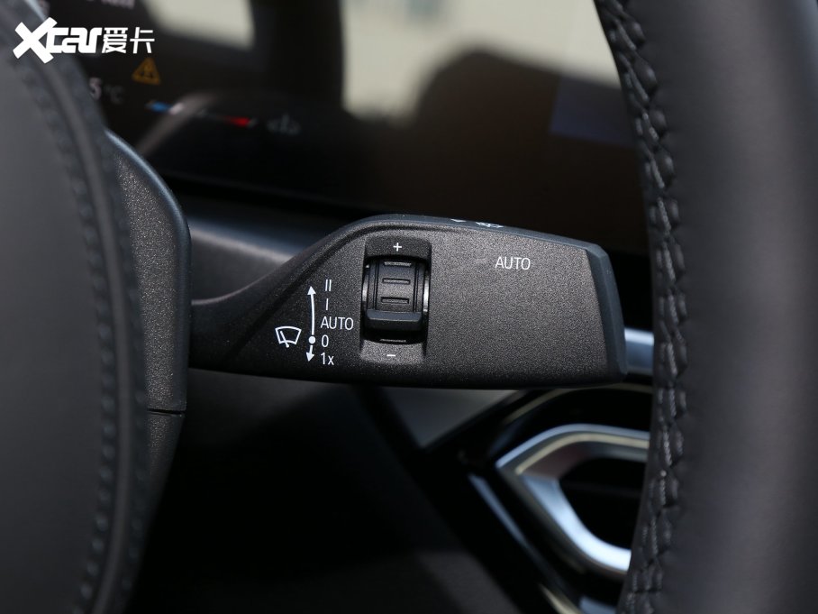 2023R3ϵ 330Li M\(yn)(dng)ҹb