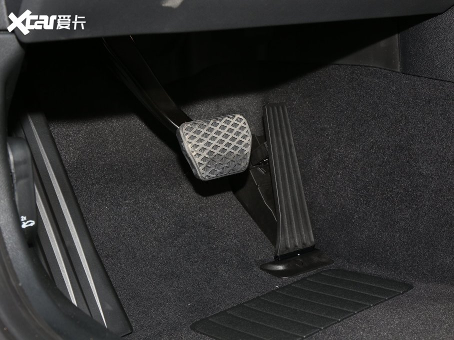 2023R3ϵ 330Li M\ҹb