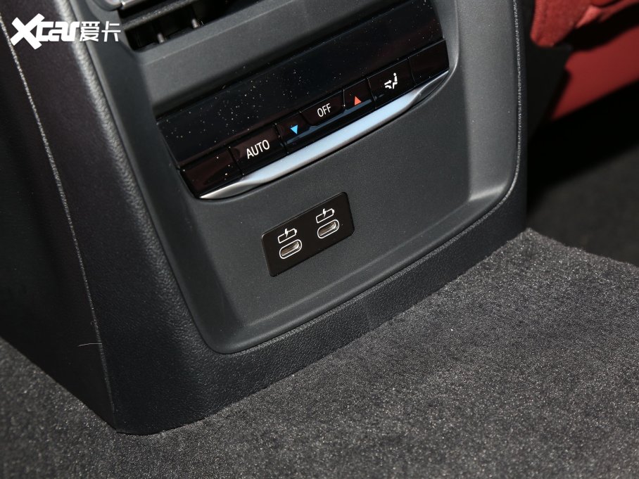 2023R3ϵ 330Li M\ҹb